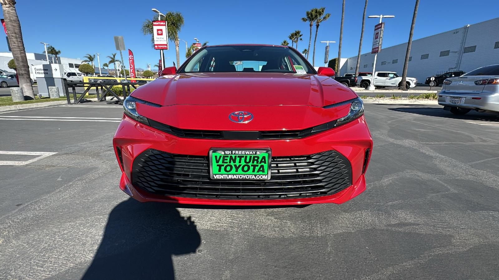 2025 Toyota Camry LE 8