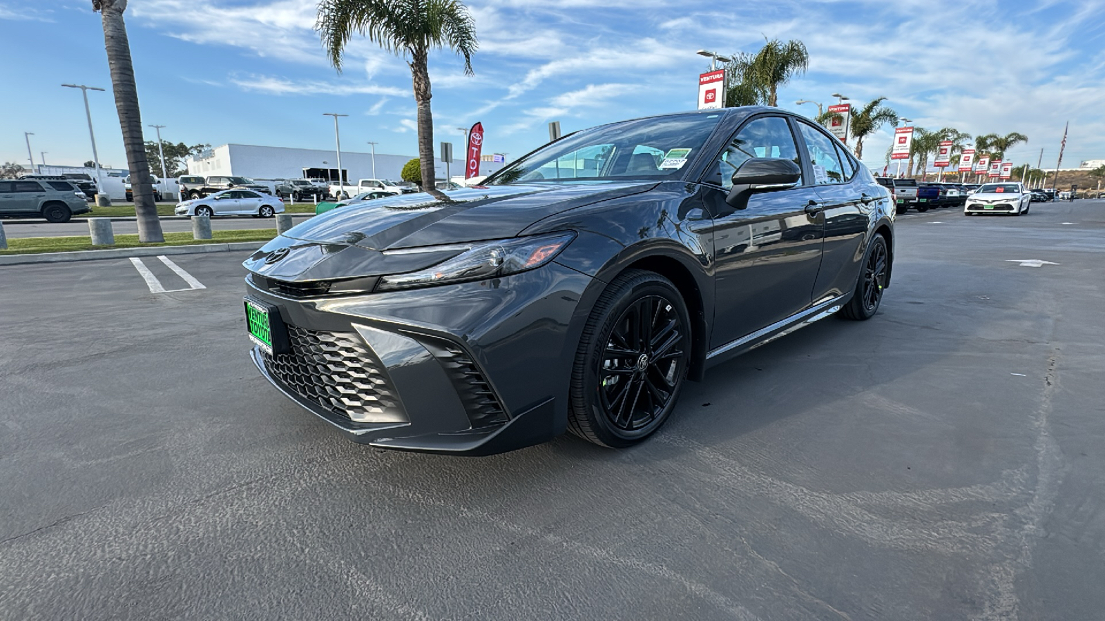 2025 Toyota Camry SE 7