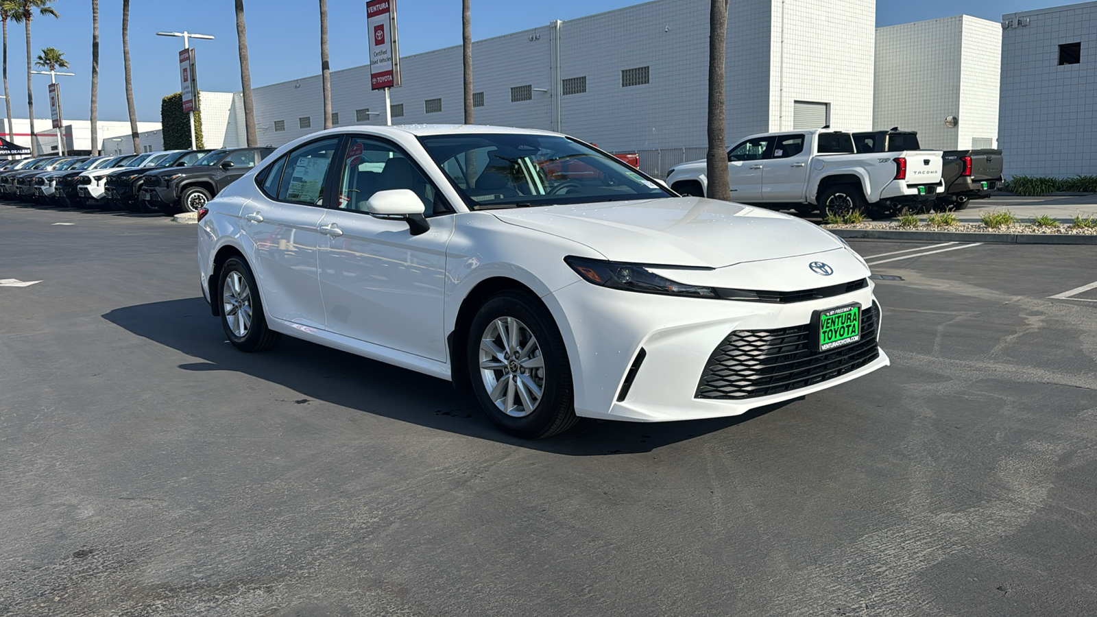 2025 Toyota Camry LE 1