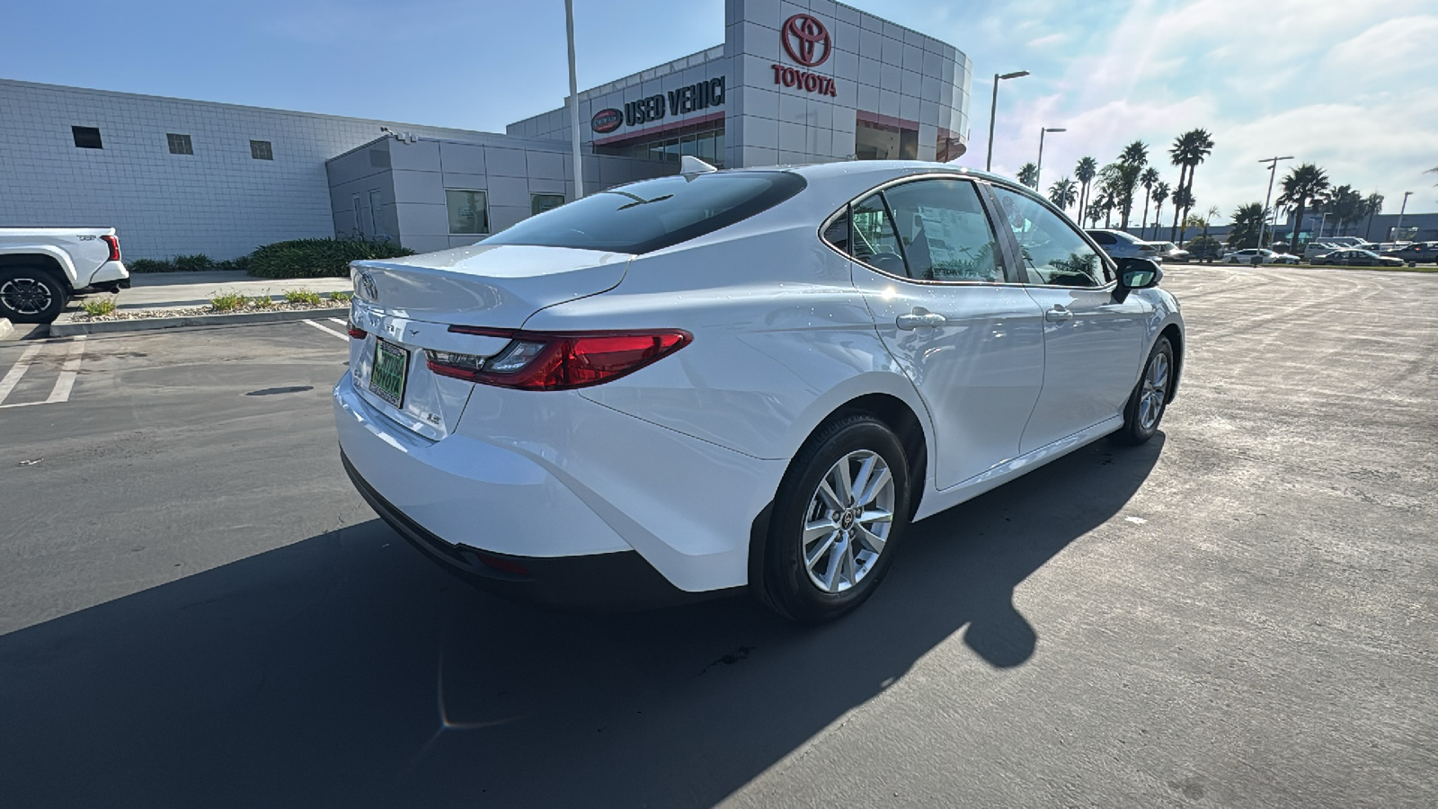 2025 Toyota Camry LE 3