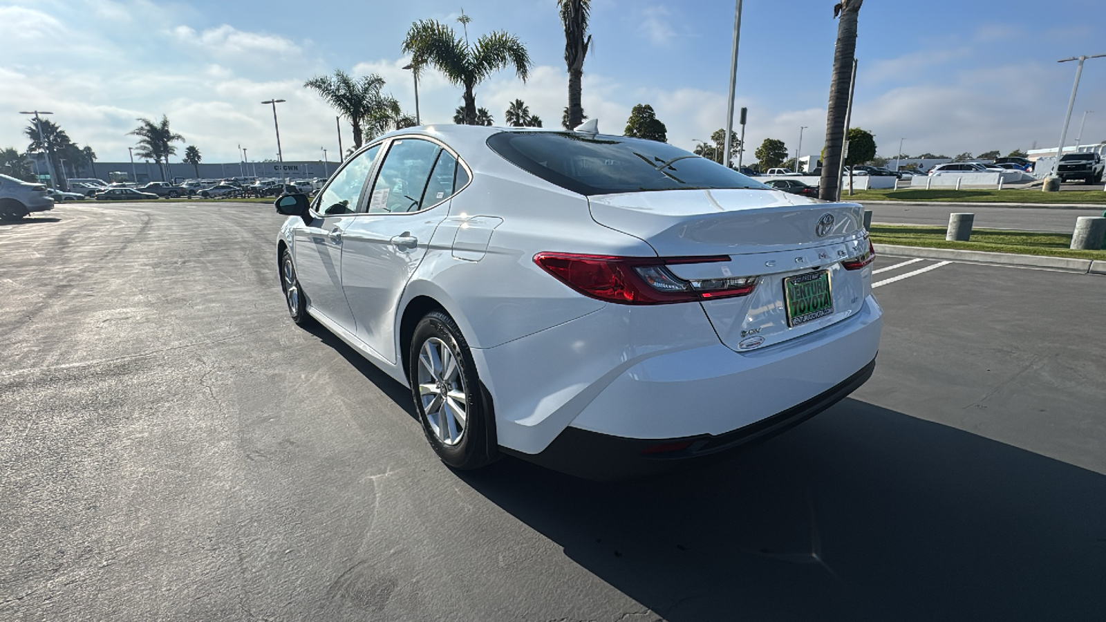 2025 Toyota Camry LE 5