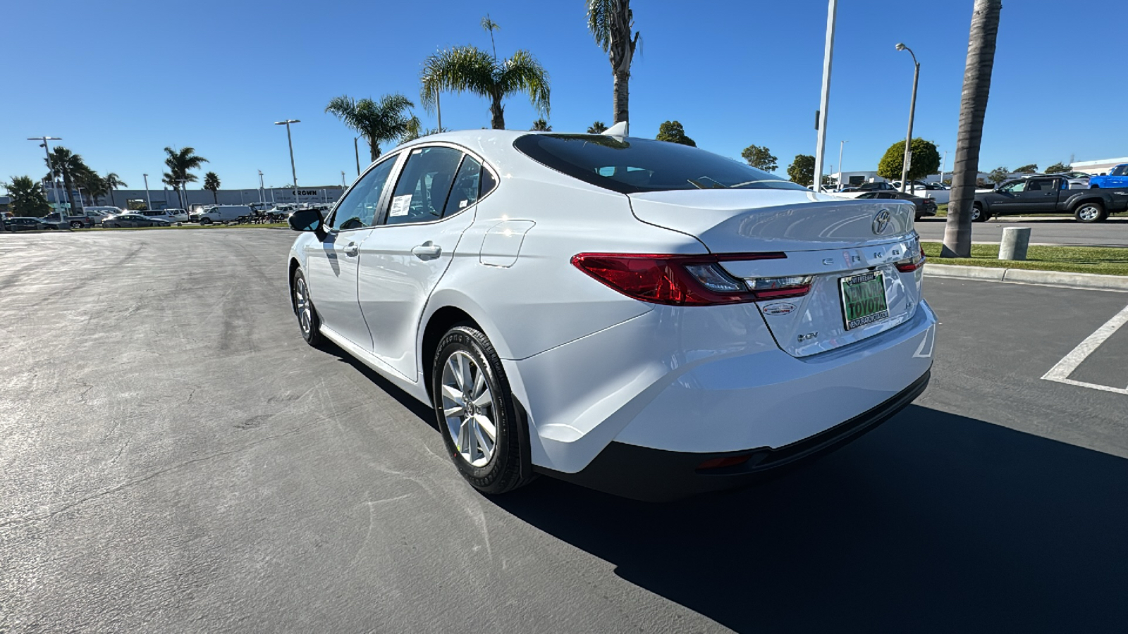 2025 Toyota Camry LE 5