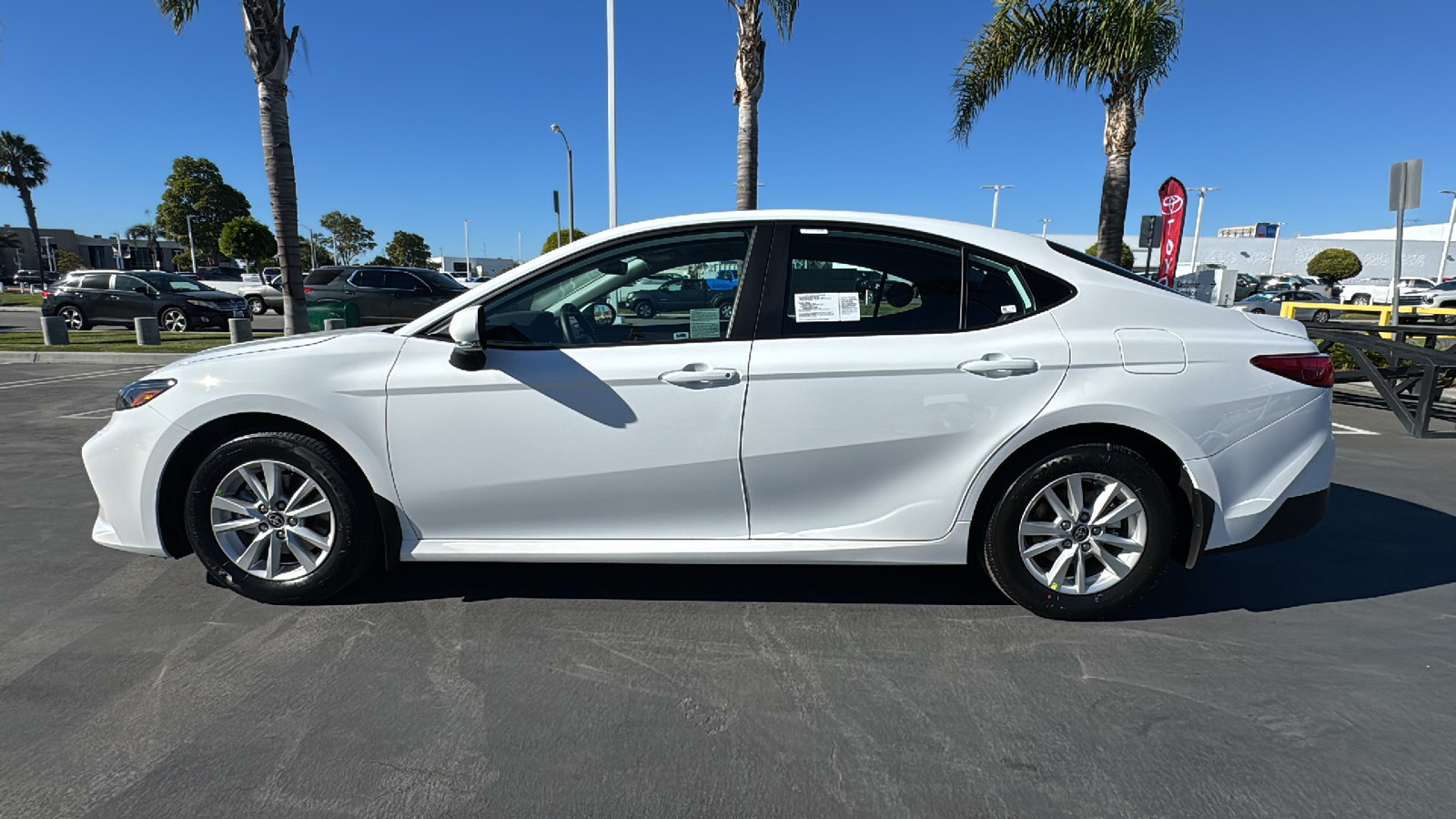 2025 Toyota Camry LE 6