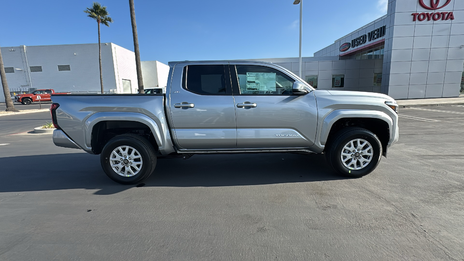 2025 Toyota Tacoma SR5 Double Cab 5 Bed AT 2