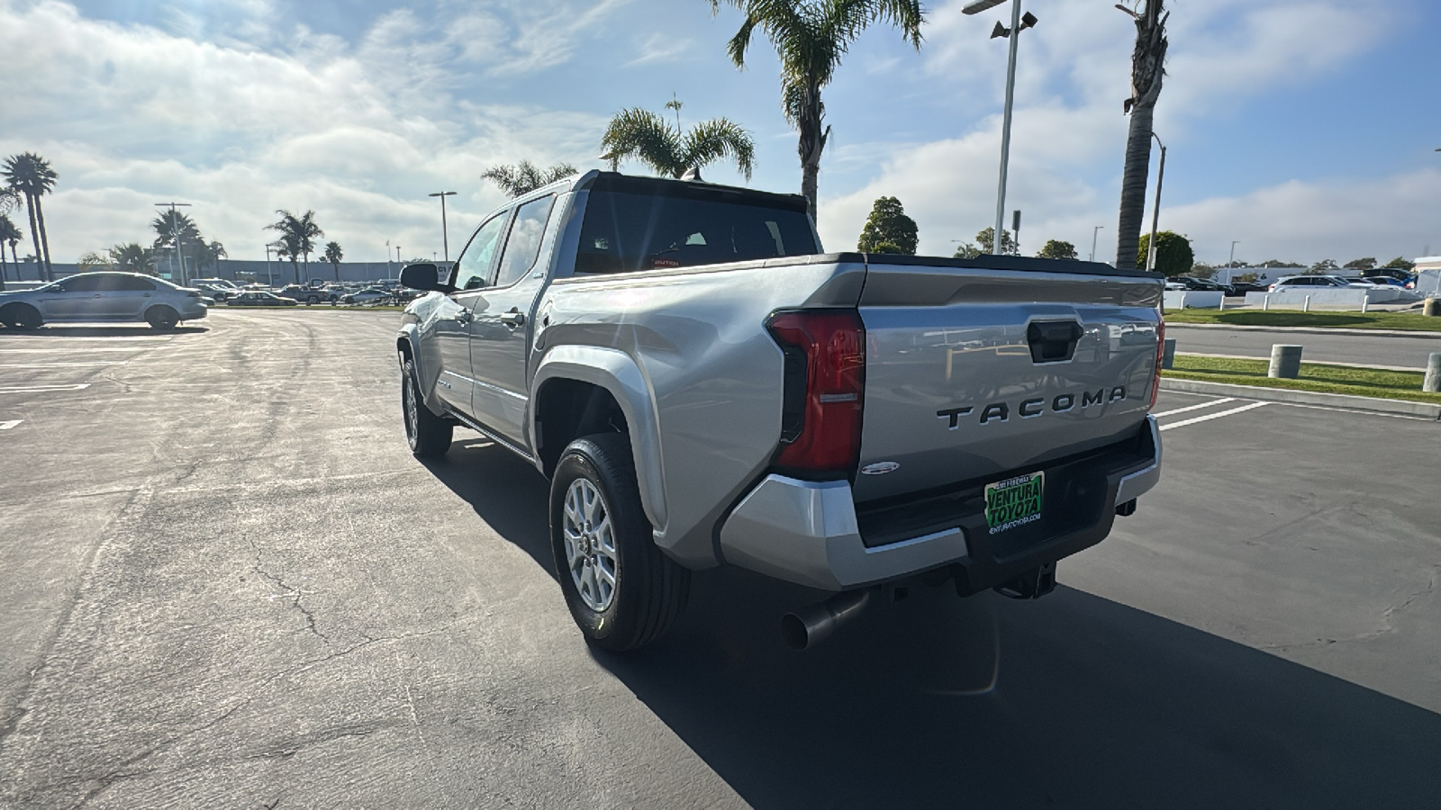 2025 Toyota Tacoma SR5 Double Cab 5 Bed AT 5