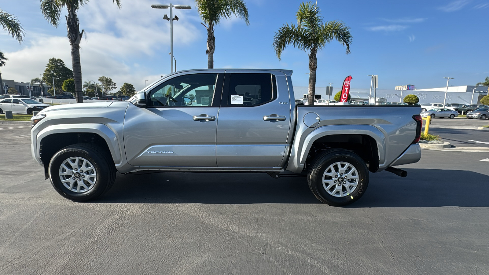 2025 Toyota Tacoma SR5 Double Cab 5 Bed AT 6