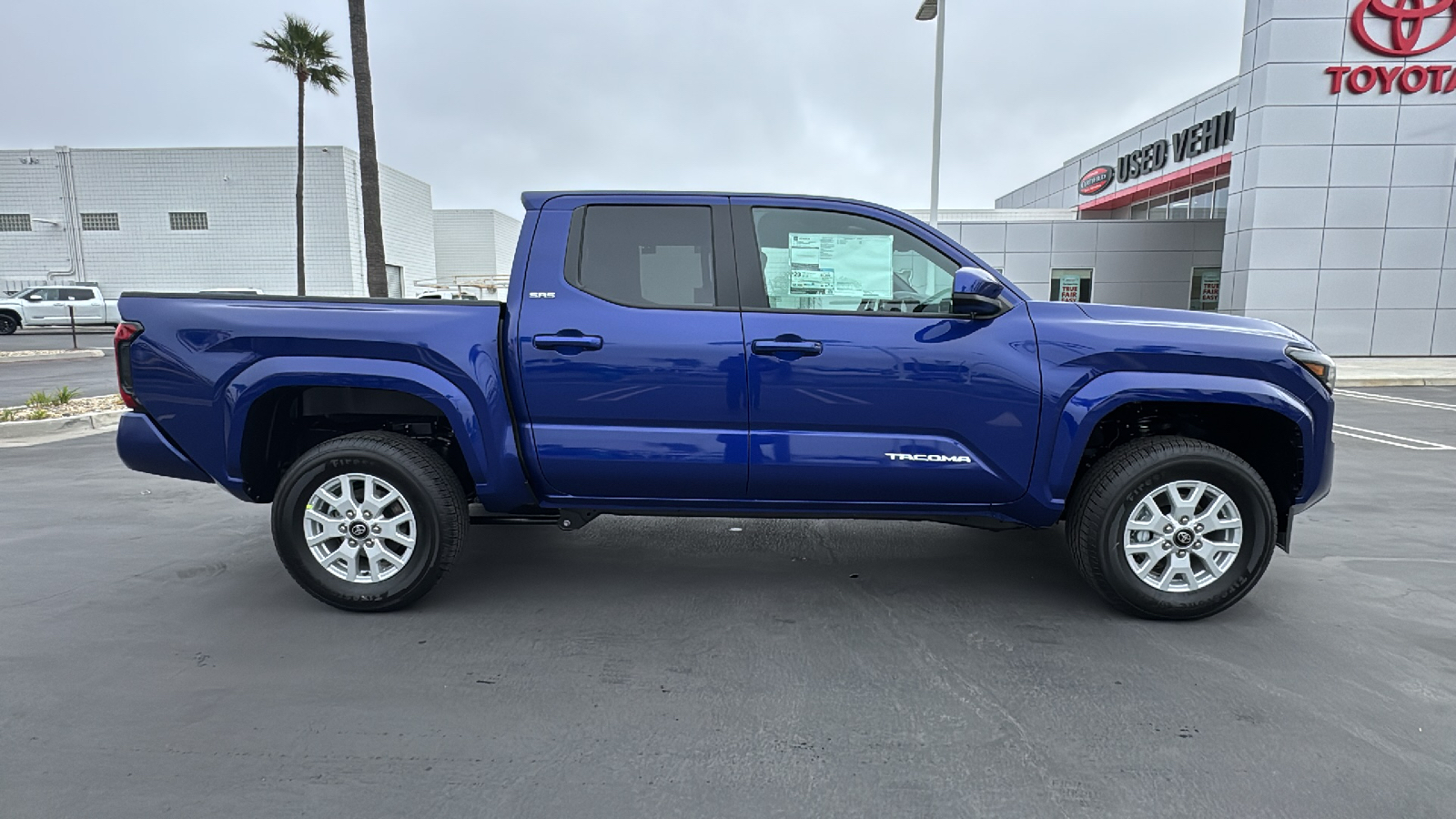 2025 Toyota Tacoma SR5 2