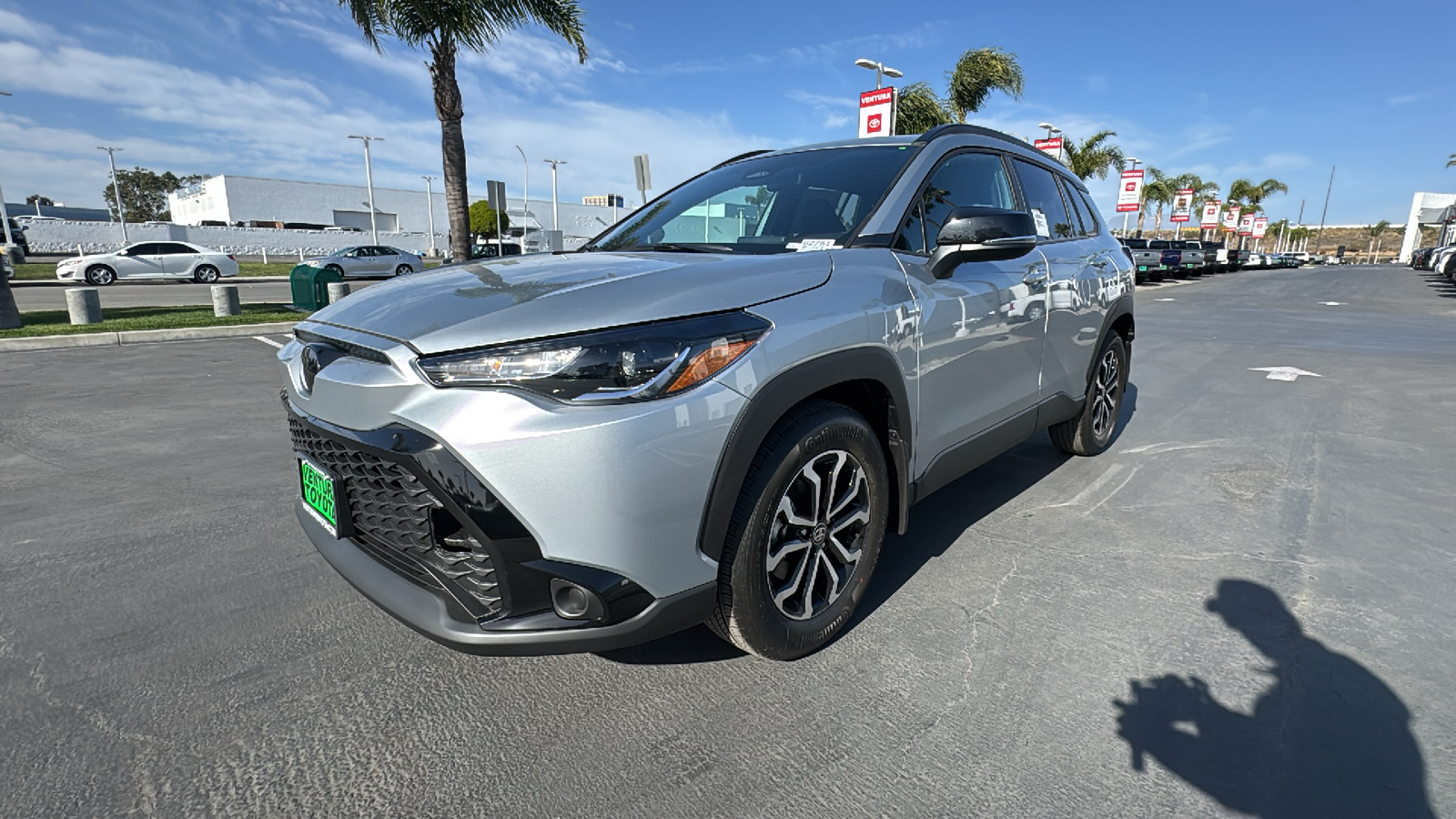 2025 Toyota Corolla Cross Hybrid SE 7