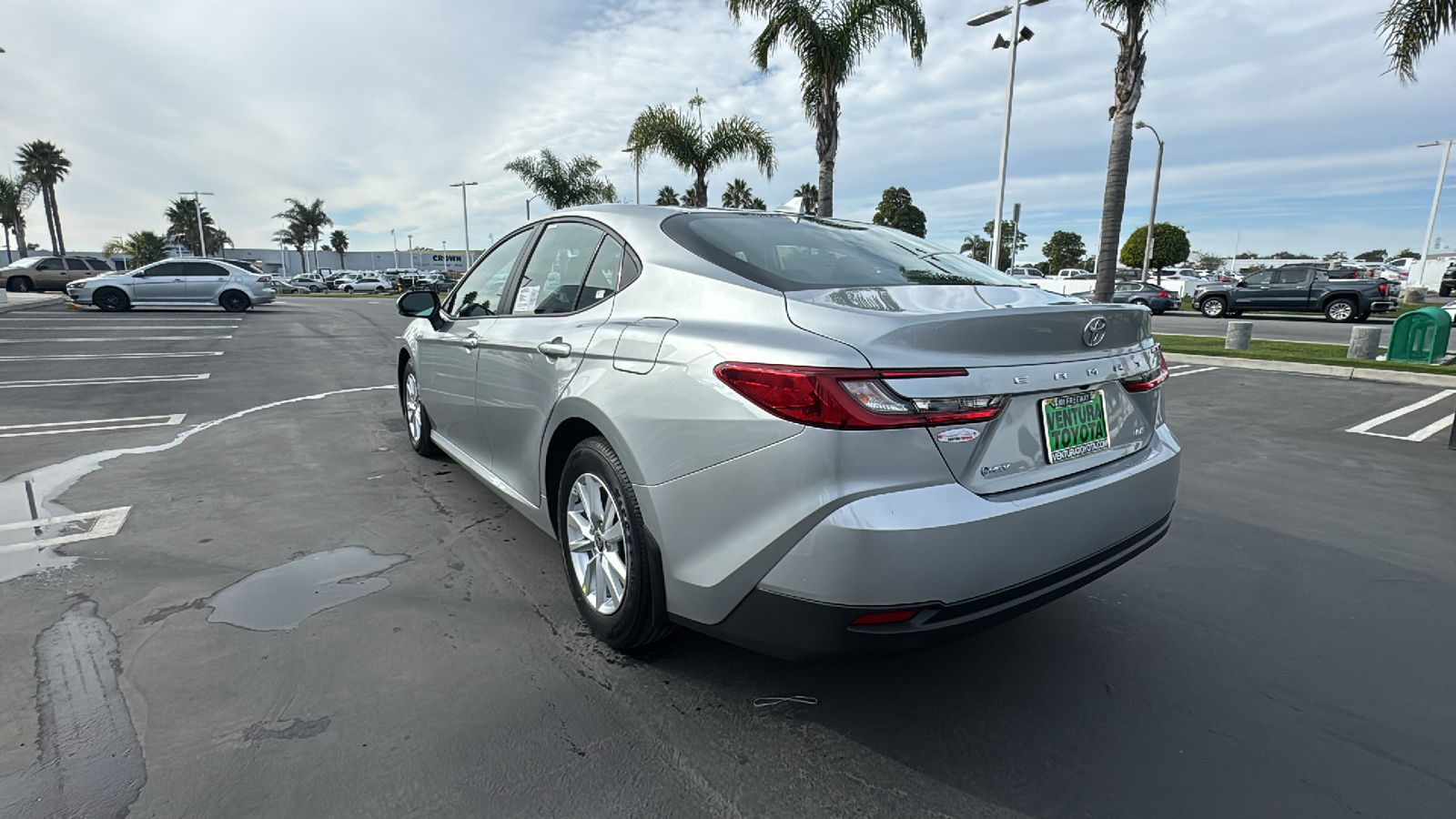 2025 Toyota Camry LE 5