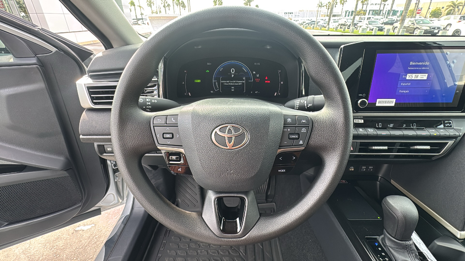 2025 Toyota Camry LE 16