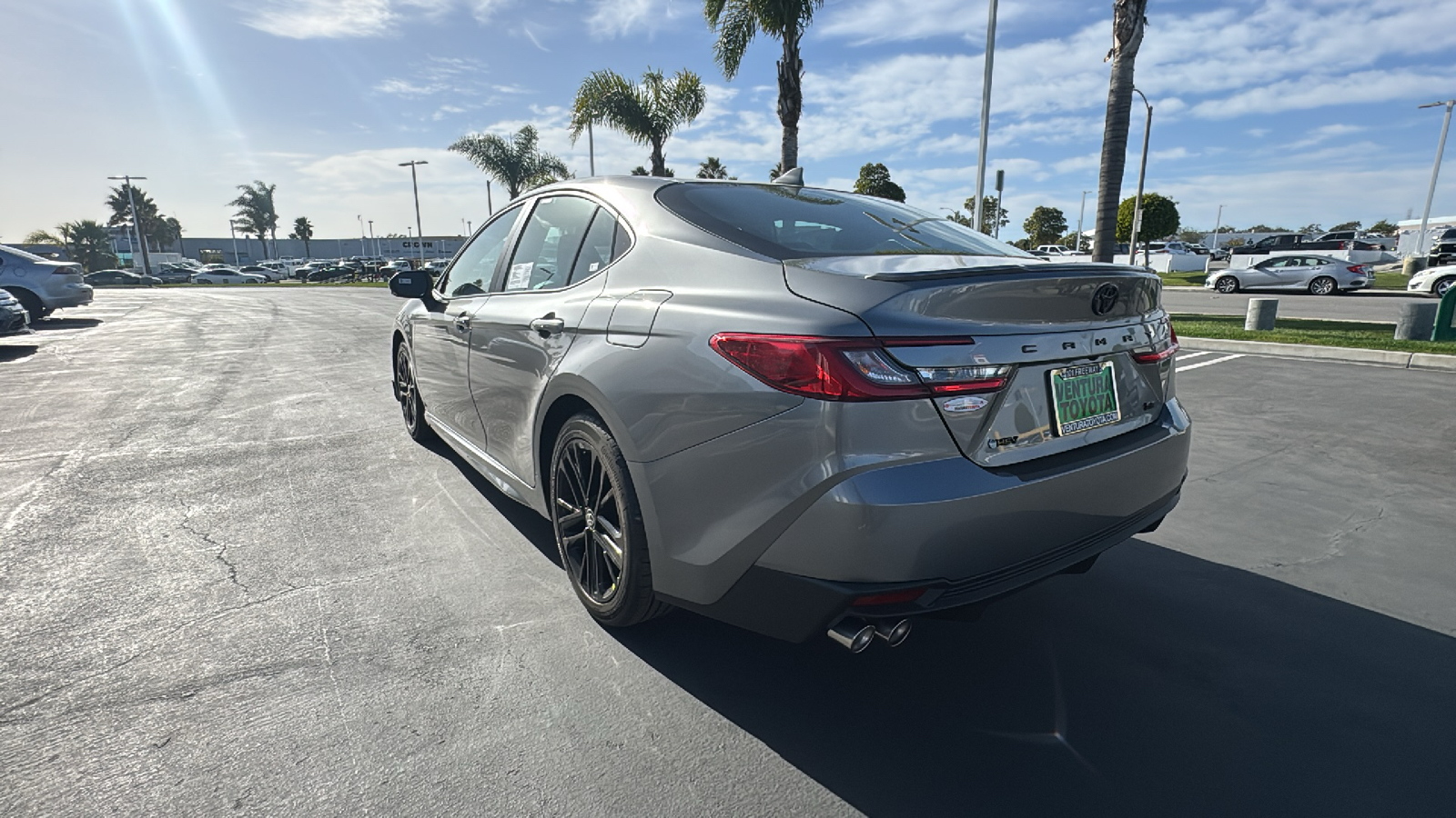 2025 Toyota Camry SE 5