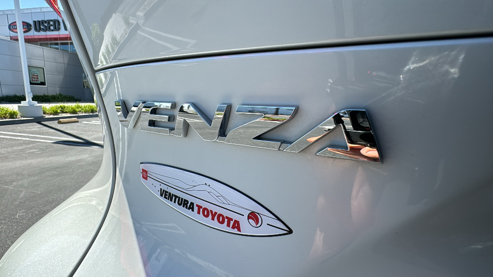 2021 Toyota Venza XLE 25