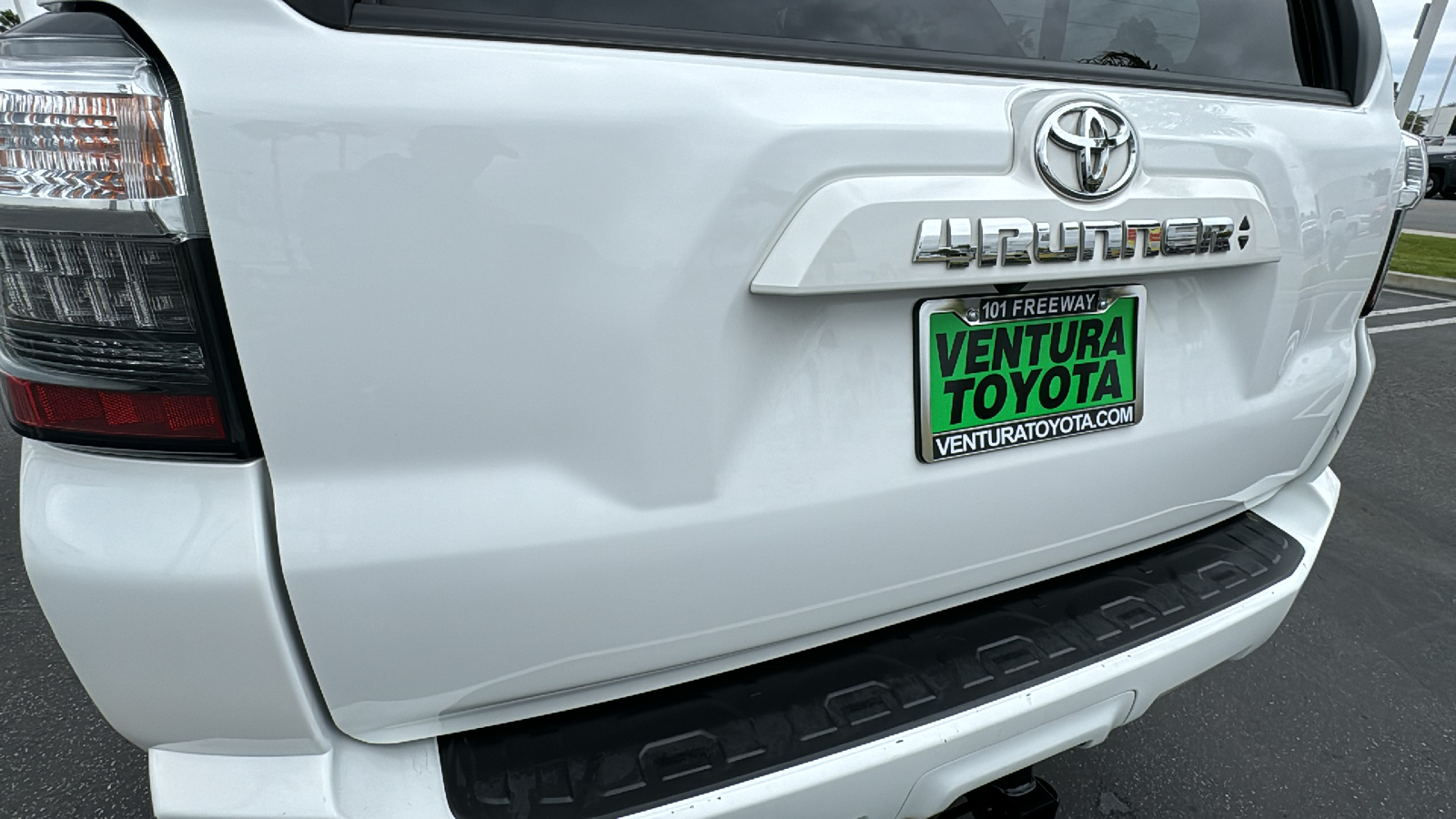 2023 Toyota 4Runner SR5 Premium 24