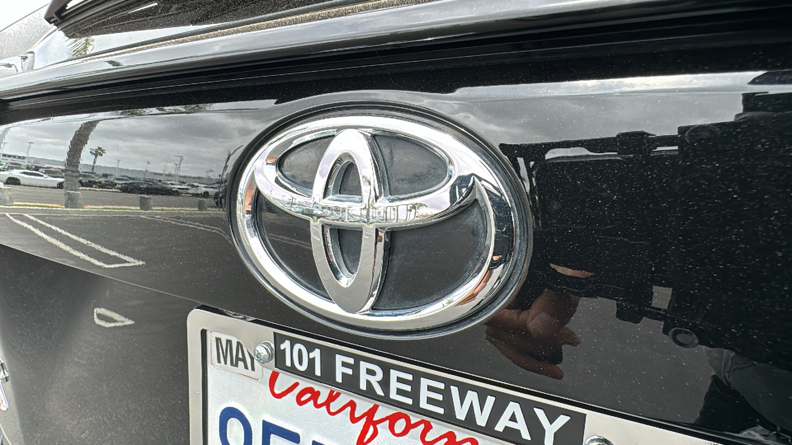 2023 Toyota RAV4 XLE 28