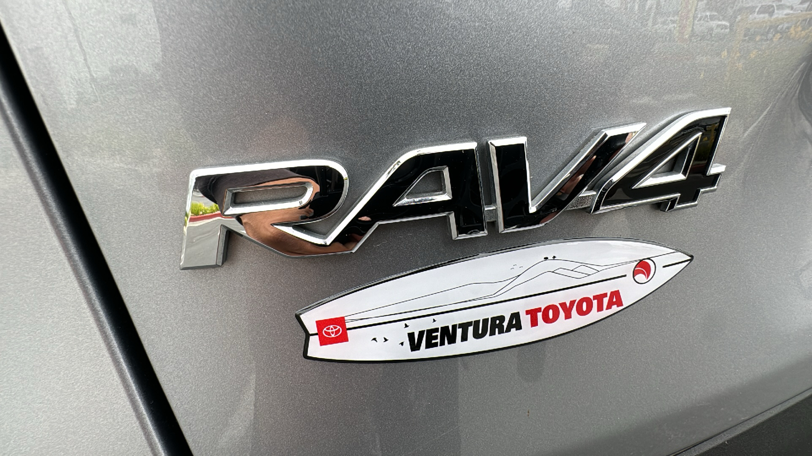 2023 Toyota RAV4 XLE 27