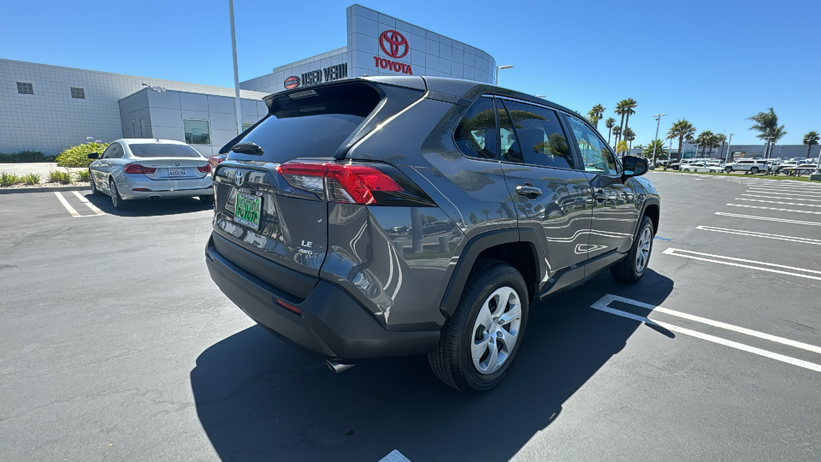 2023 Toyota RAV4 LE 3