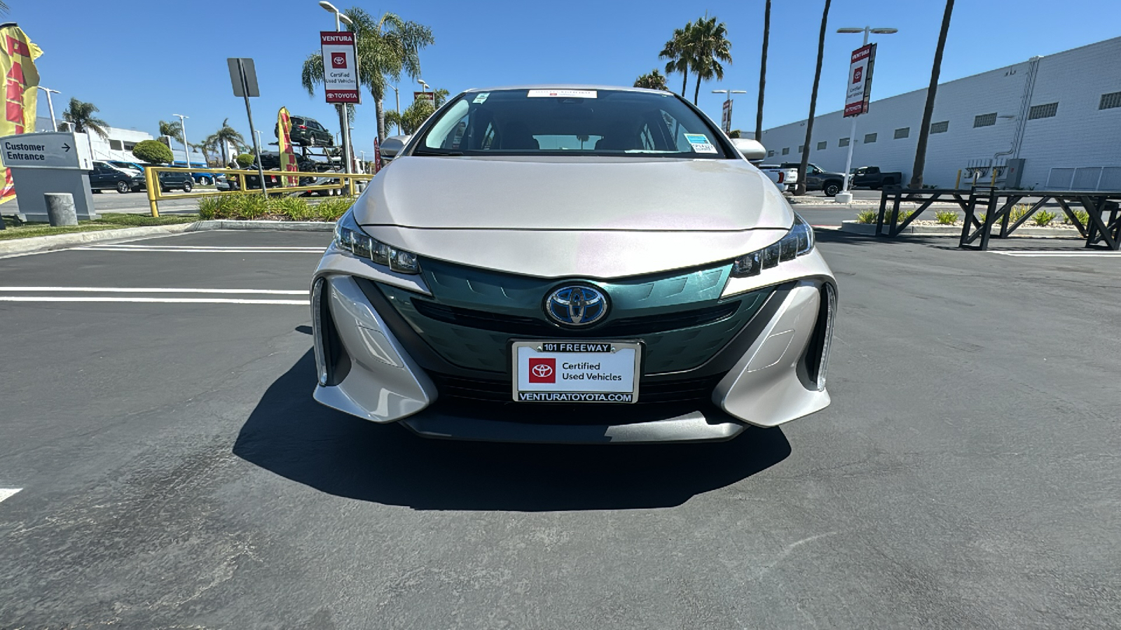 2018 Toyota Prius Prime Premium 8