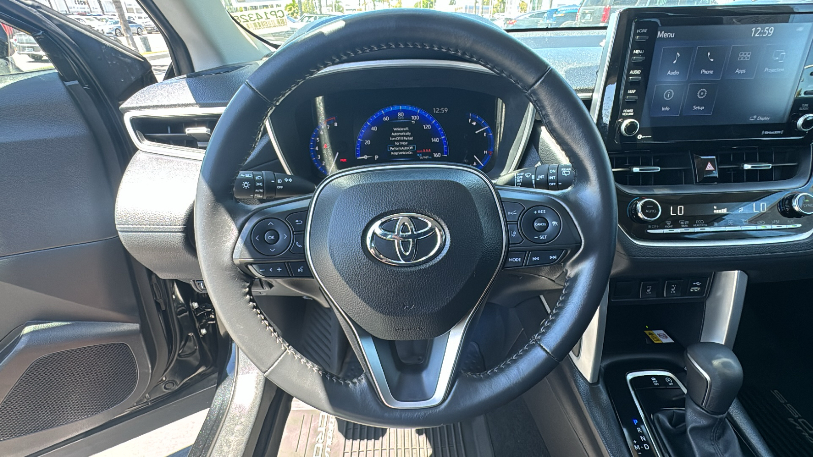 2022 Toyota Corolla Cross XLE 16