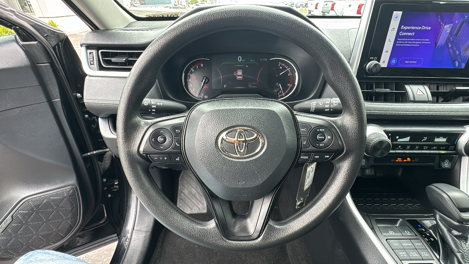 2023 Toyota RAV4 LE 16