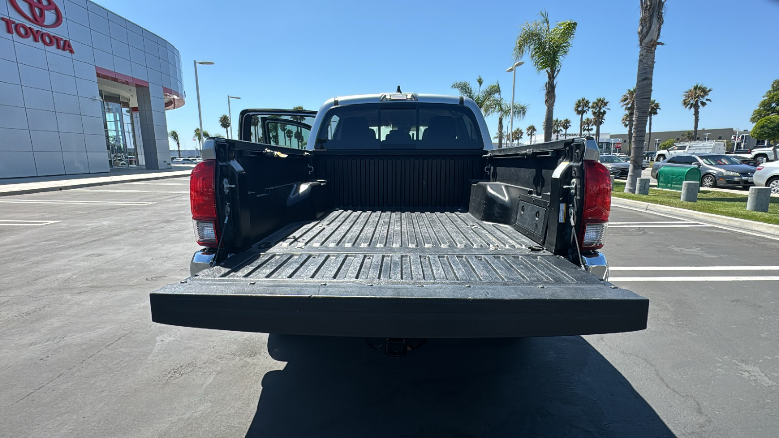 2022 Toyota Tacoma SR5 Double Cab 5 Bed V6 AT 10