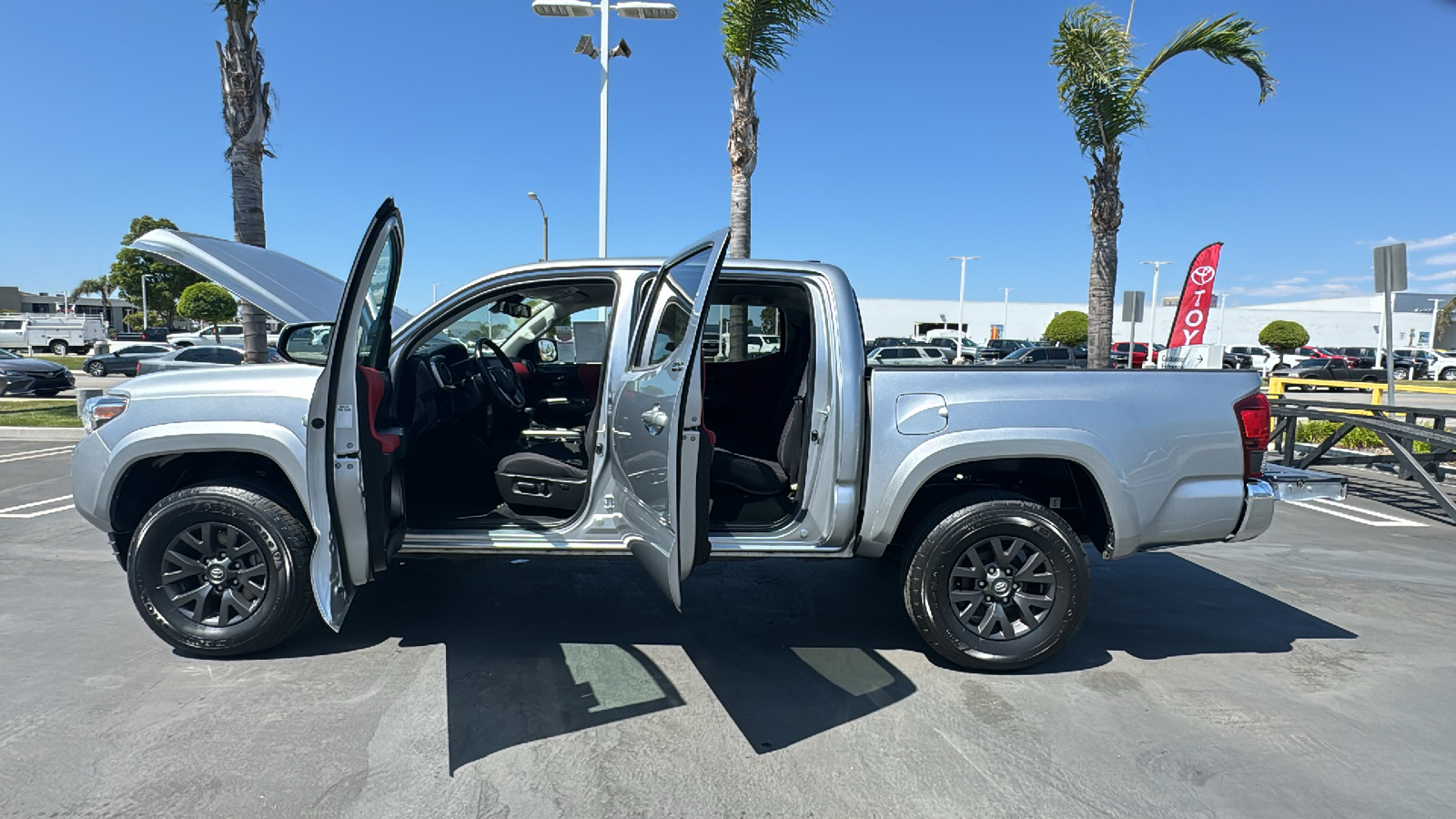 2022 Toyota Tacoma SR5 Double Cab 5 Bed V6 AT 11