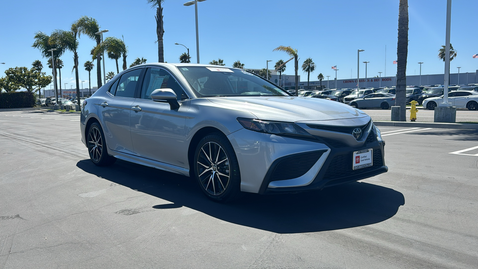 2024 Toyota Camry SE 1