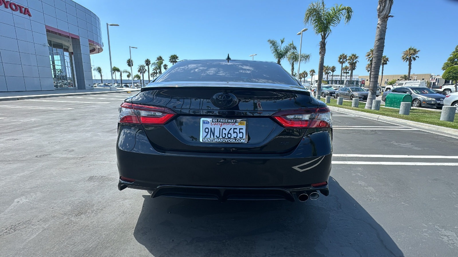 2023 Toyota Camry SE 4