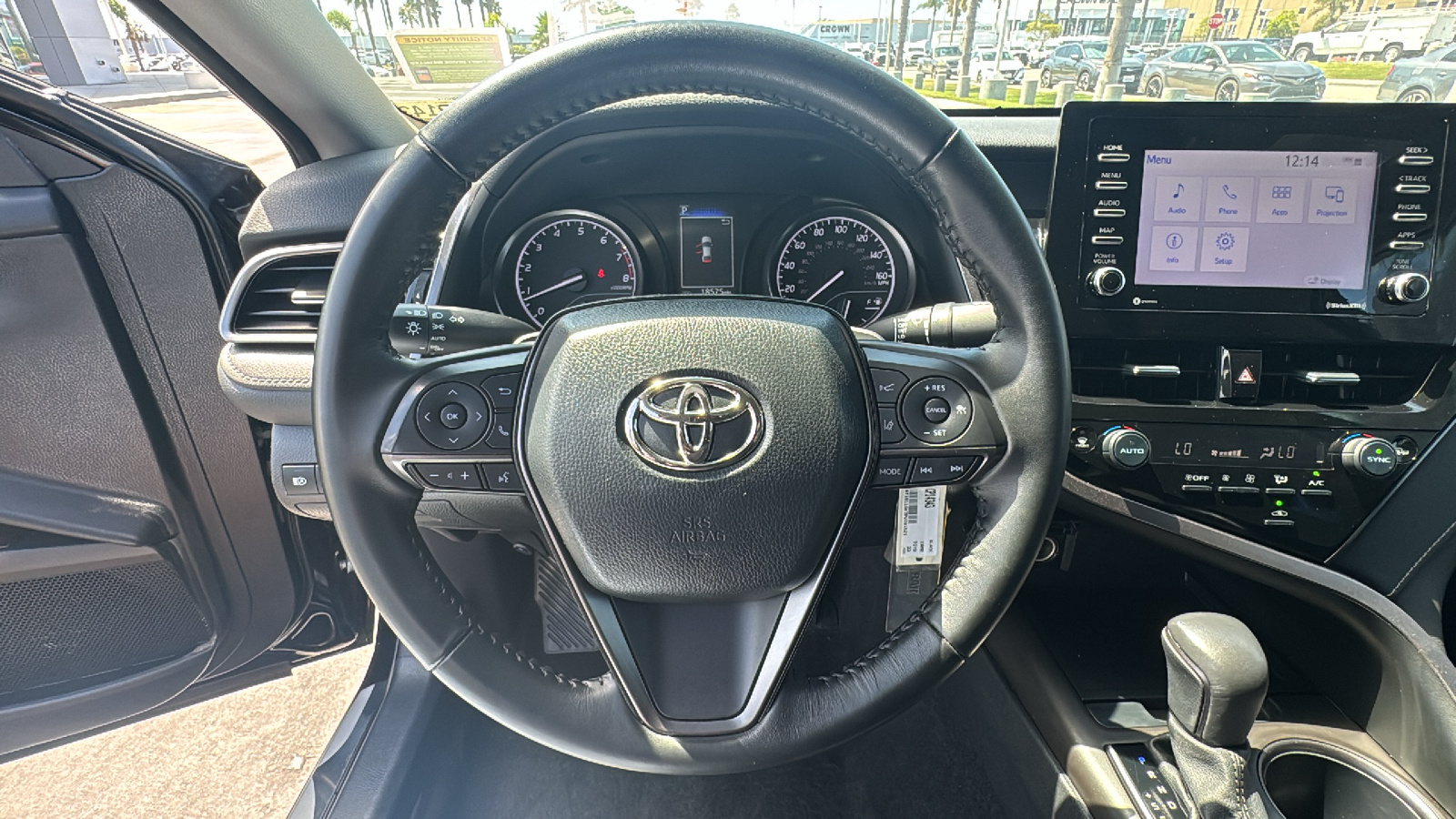 2023 Toyota Camry SE 16