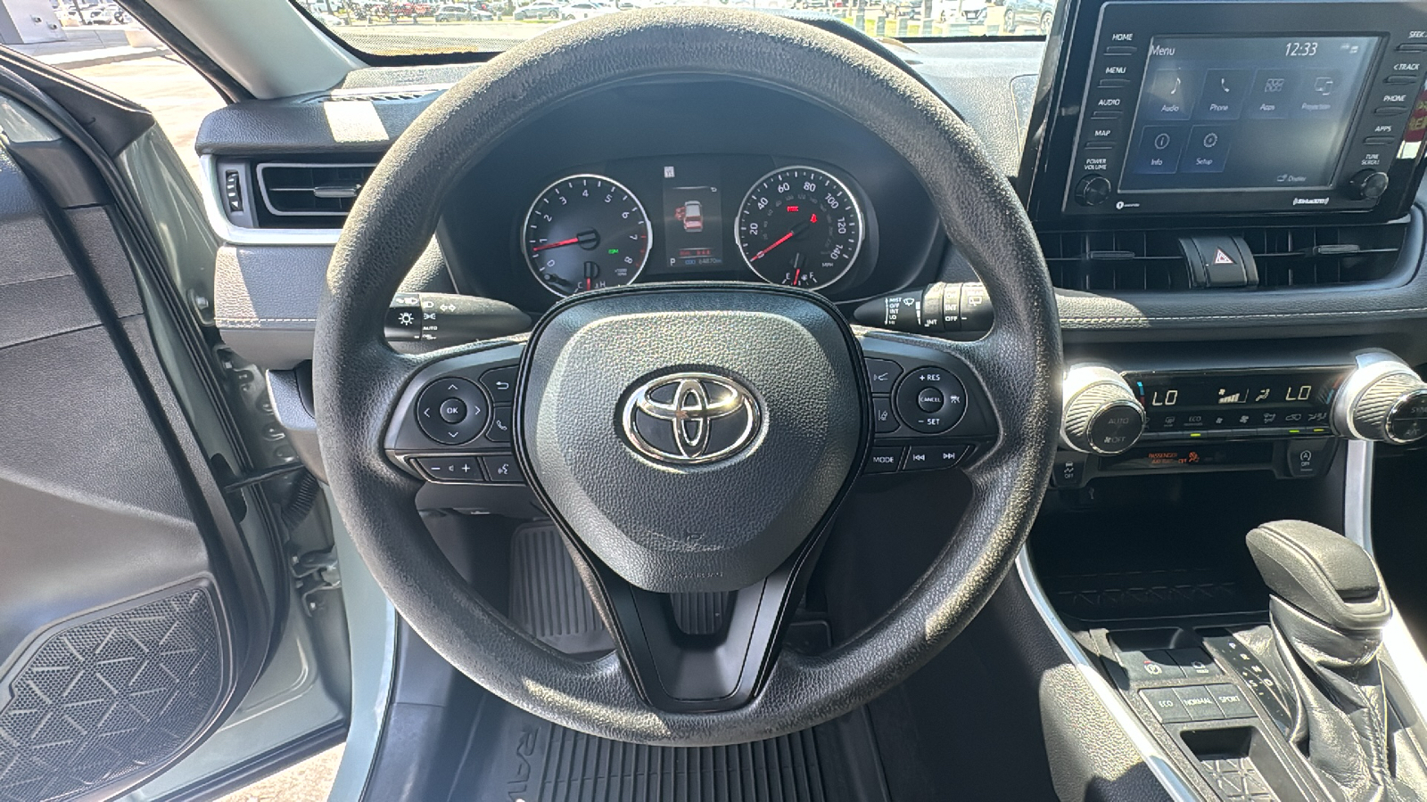 2022 Toyota RAV4 XLE 16