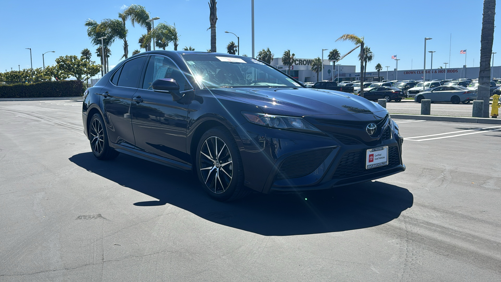 2022 Toyota Camry SE 1