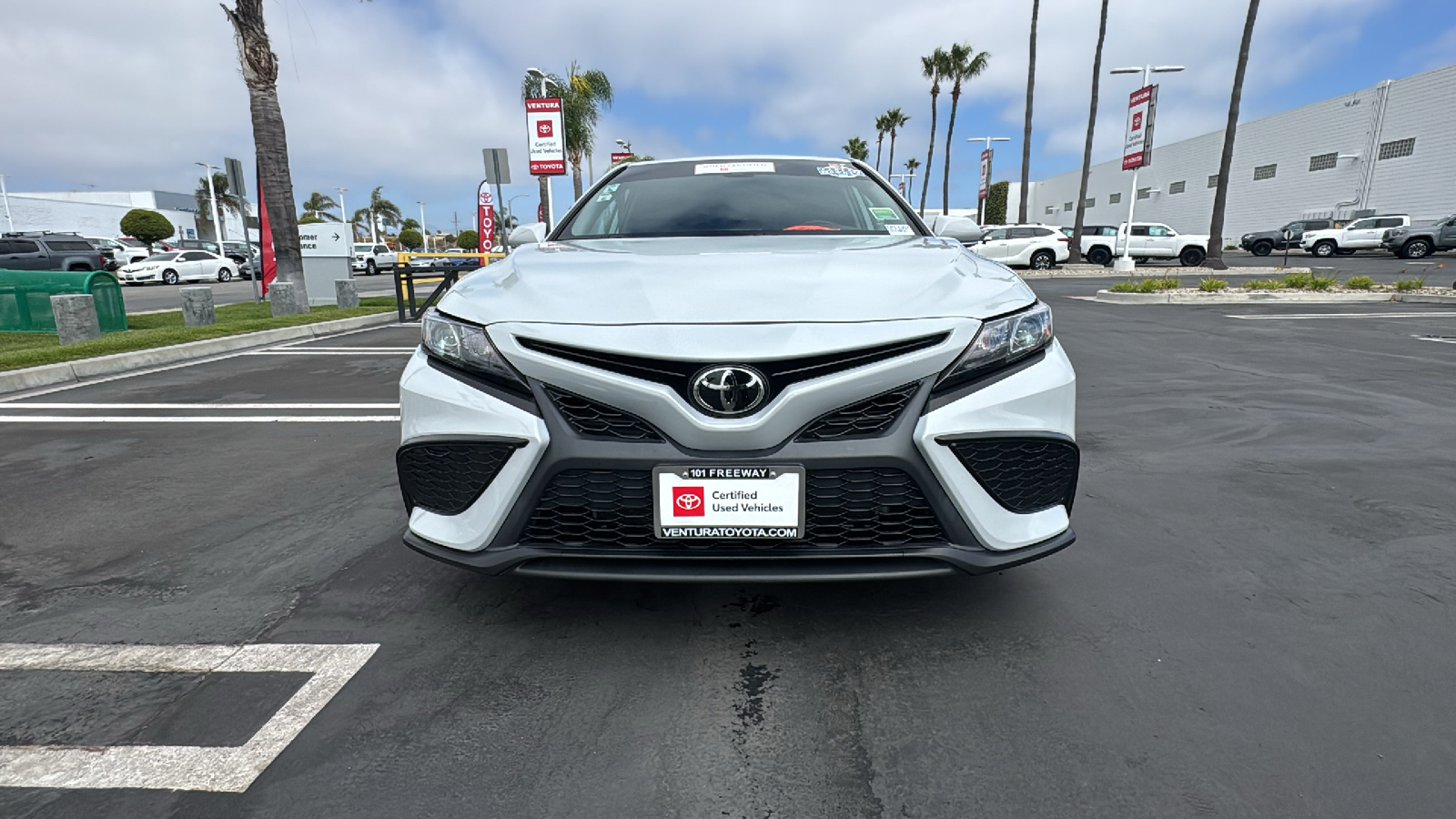 2023 Toyota Camry SE 8