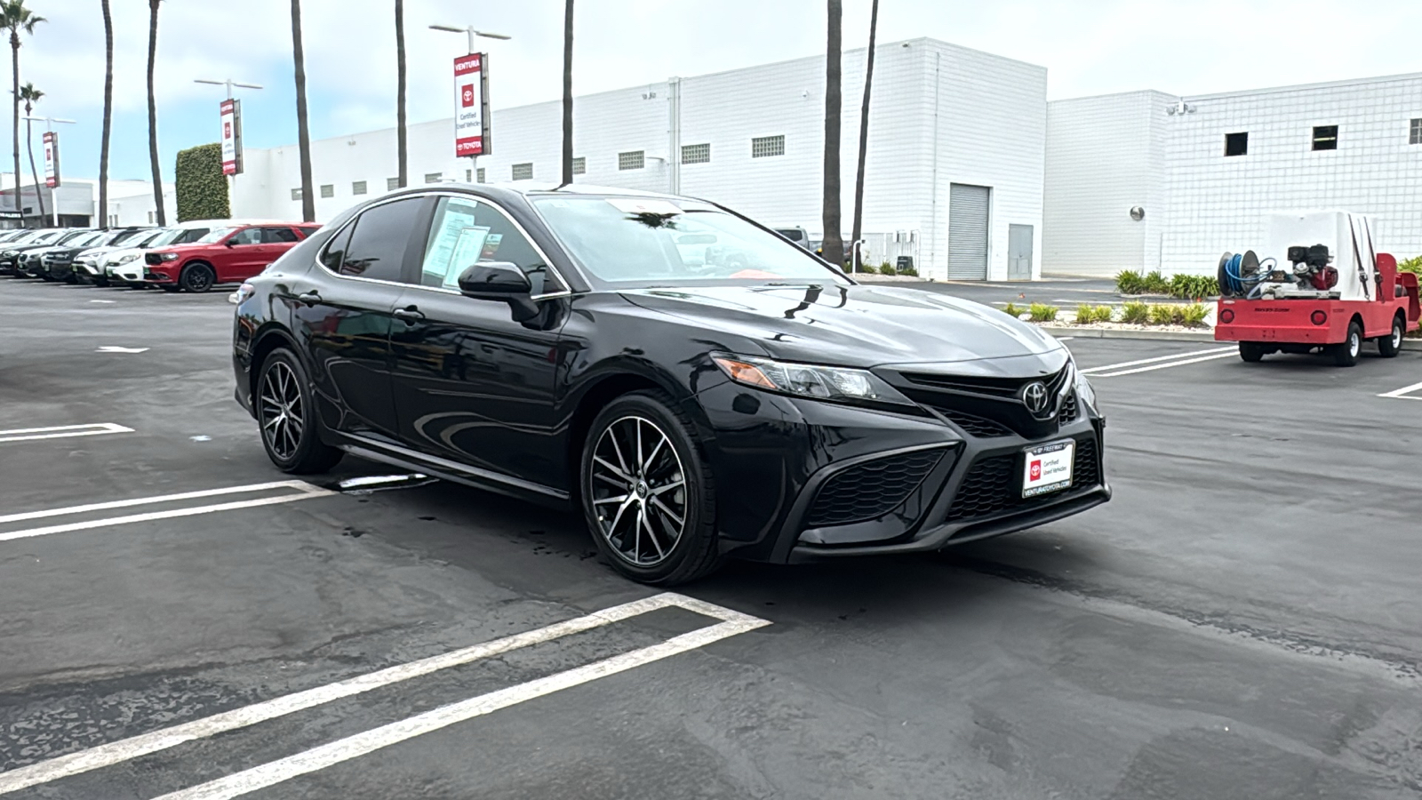 2021 Toyota Camry SE 1