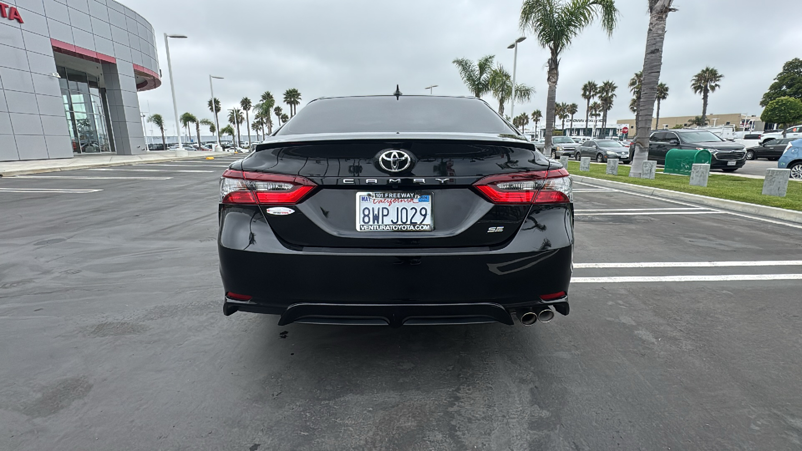 2021 Toyota Camry SE 4