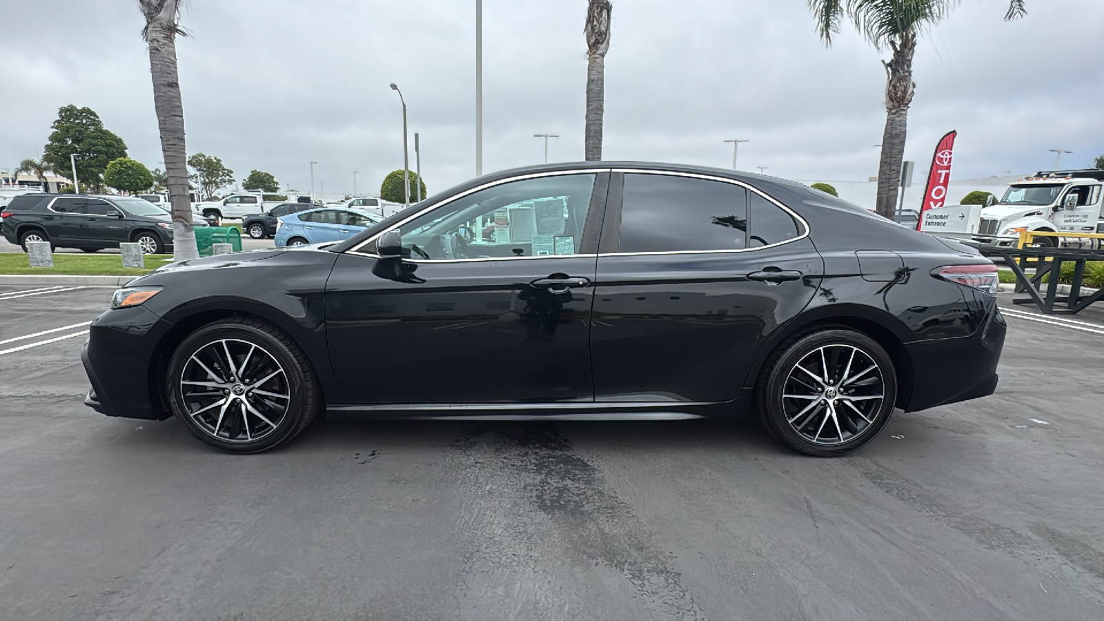 2021 Toyota Camry SE 6