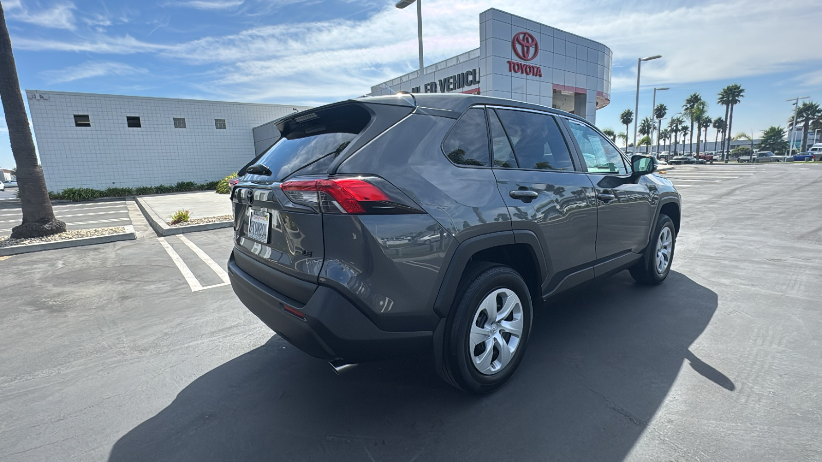 2024 Toyota RAV4 LE 3