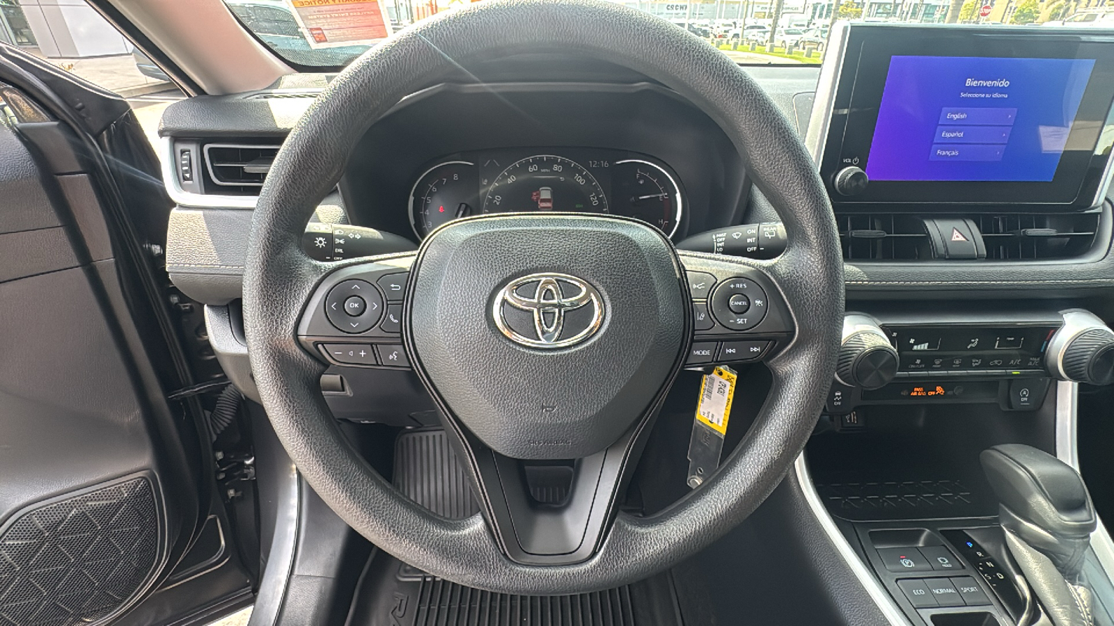 2024 Toyota RAV4 LE 16