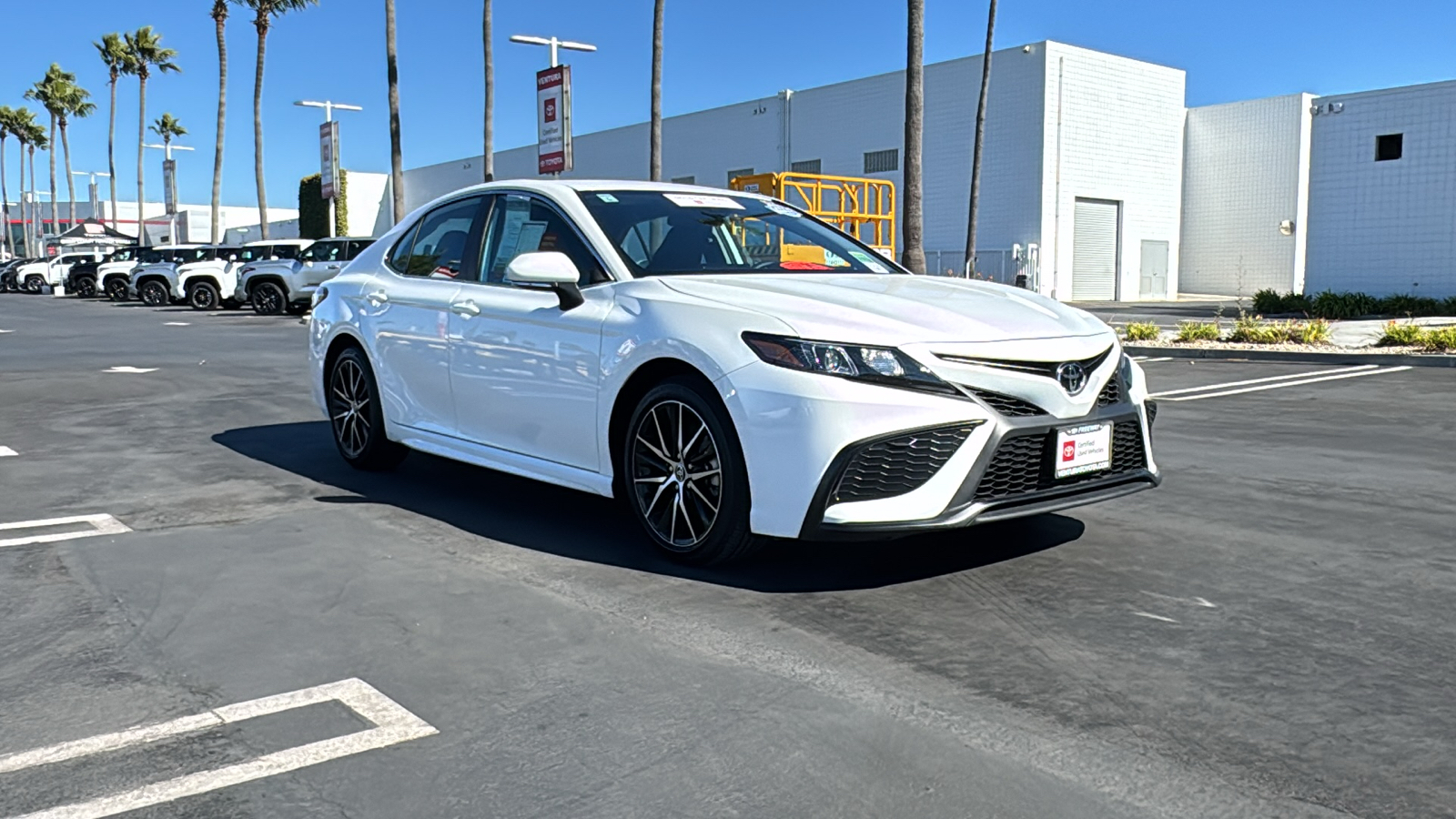 2024 Toyota Camry SE 1