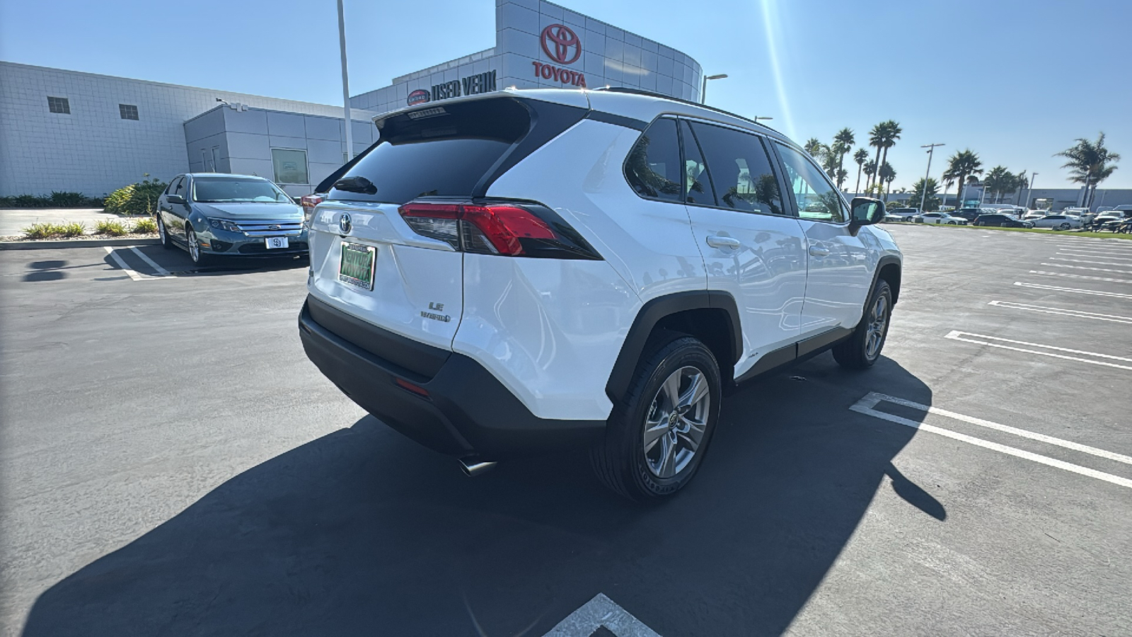 2024 Toyota RAV4 Hybrid LE 3