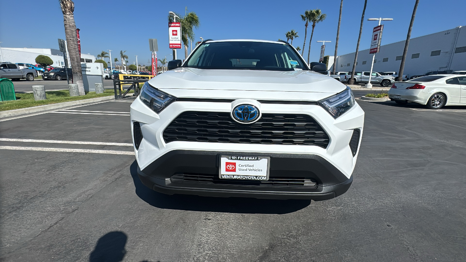 2024 Toyota RAV4 Hybrid LE 8