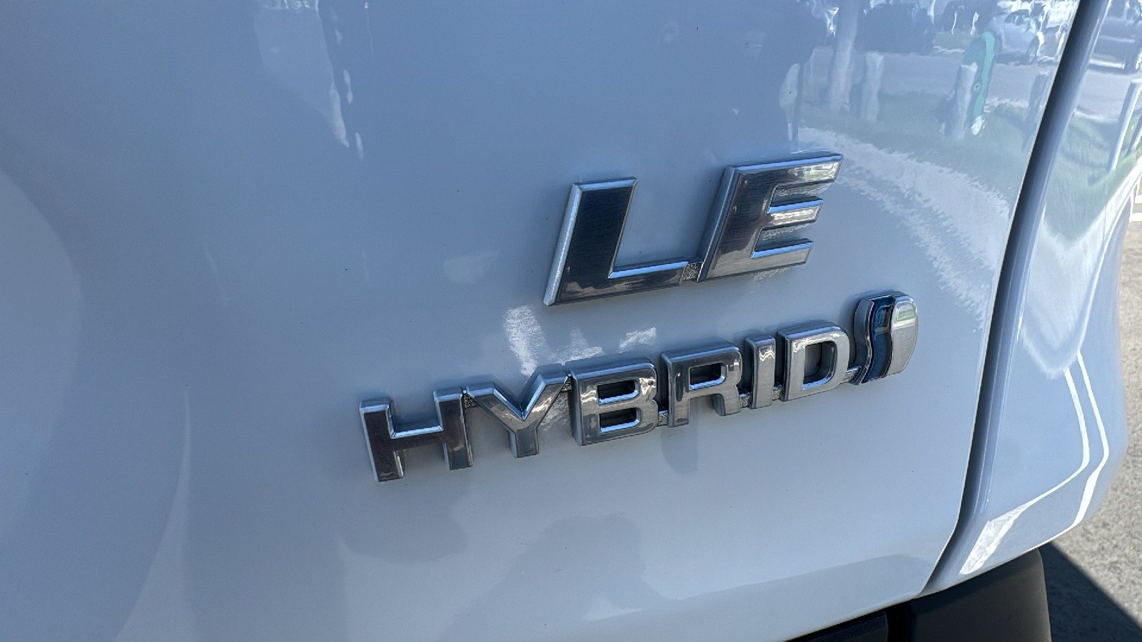 2024 Toyota RAV4 Hybrid LE 27