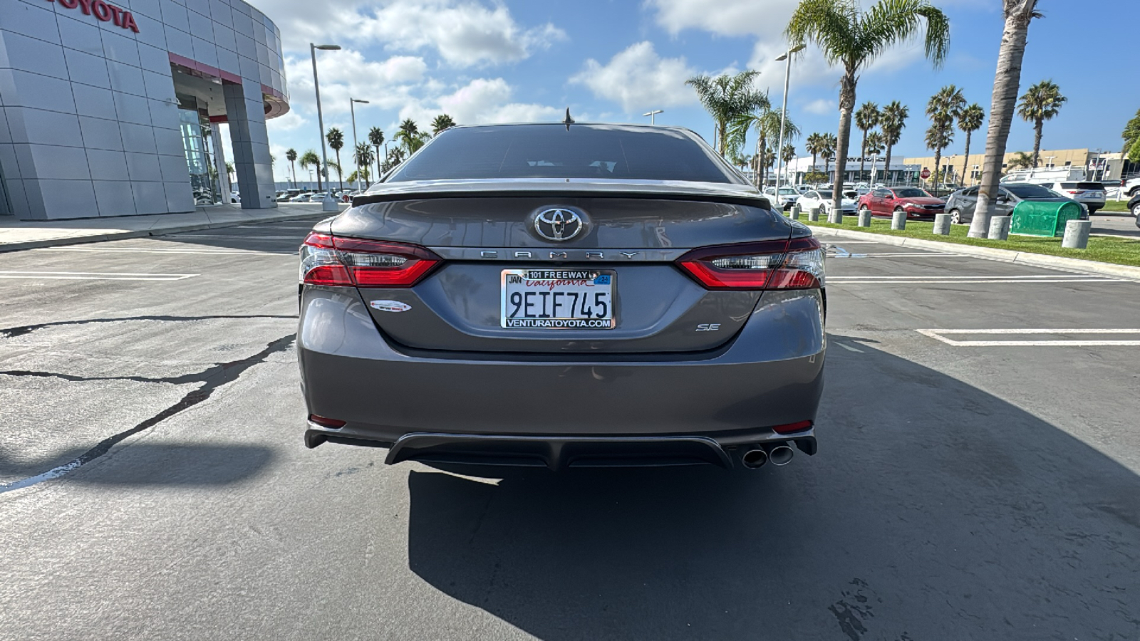 2023 Toyota Camry SE 4