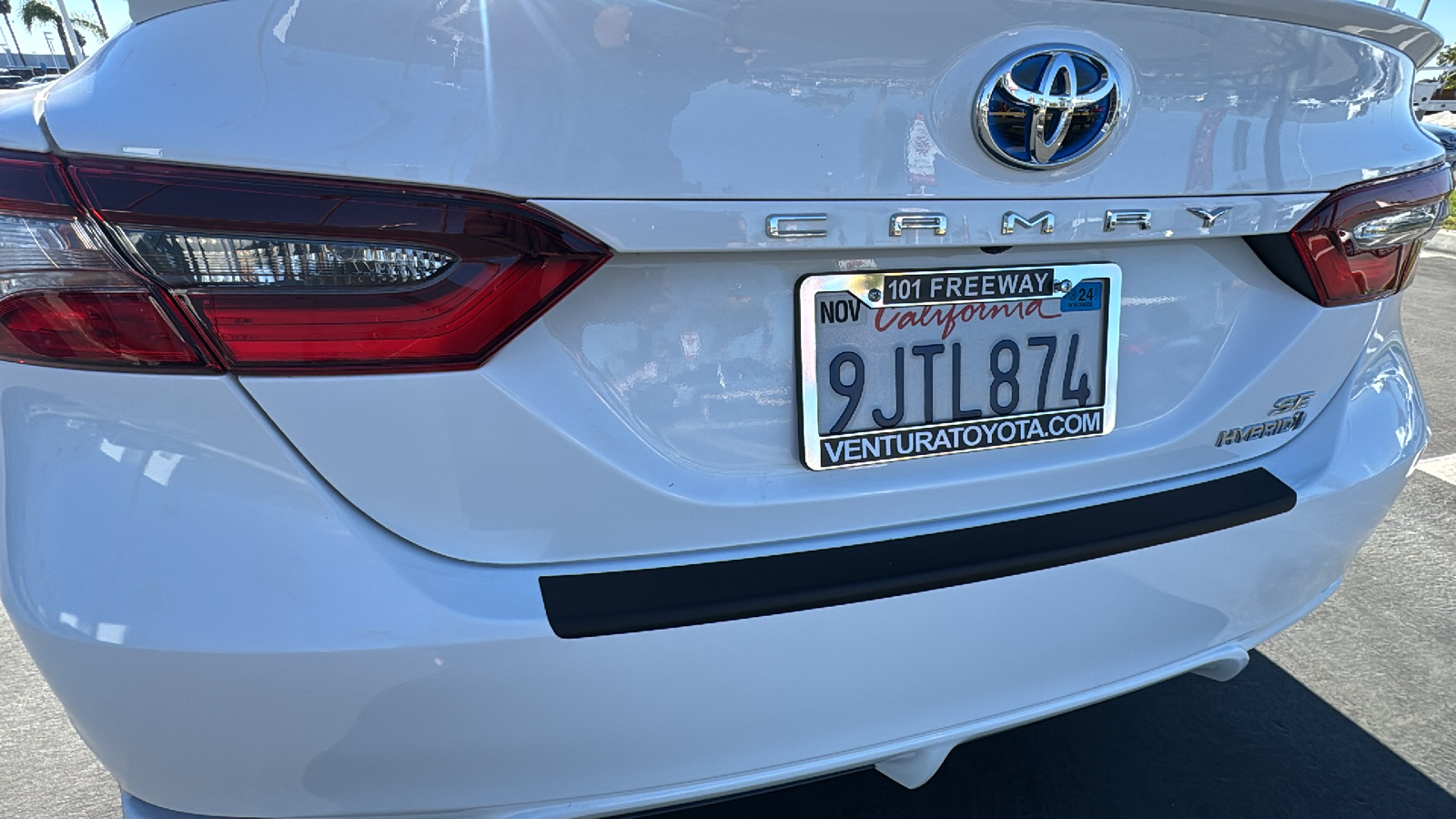 2024 Toyota Camry Hybrid SE 26