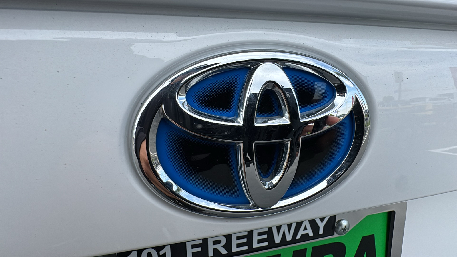 2024 Toyota RAV4 Hybrid LE 26