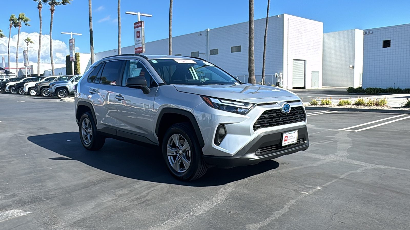 2024 Toyota RAV4 Hybrid LE 1