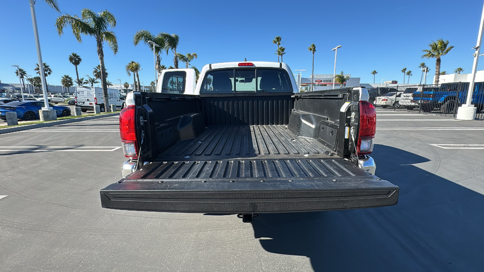 2018 Toyota Tacoma SR5 Access Cab 6 Bed I4 4x2 AT 10