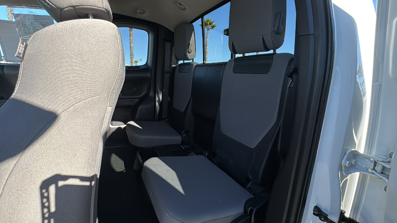 2018 Toyota Tacoma SR5 Access Cab 6 Bed I4 4x2 AT 17