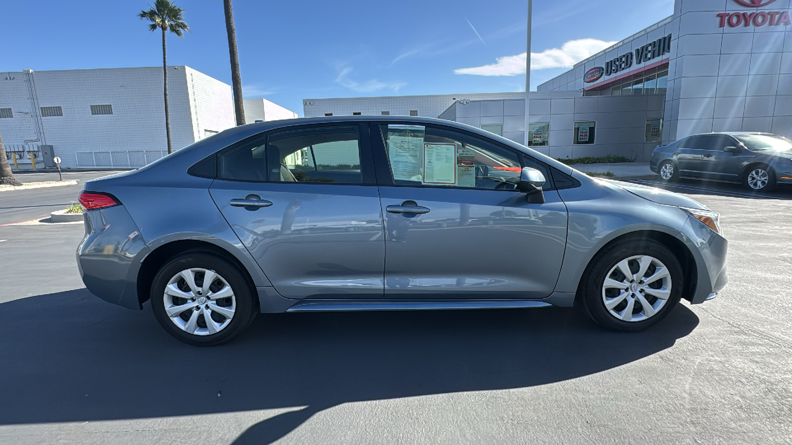 2023 Toyota Corolla Hybrid LE 2