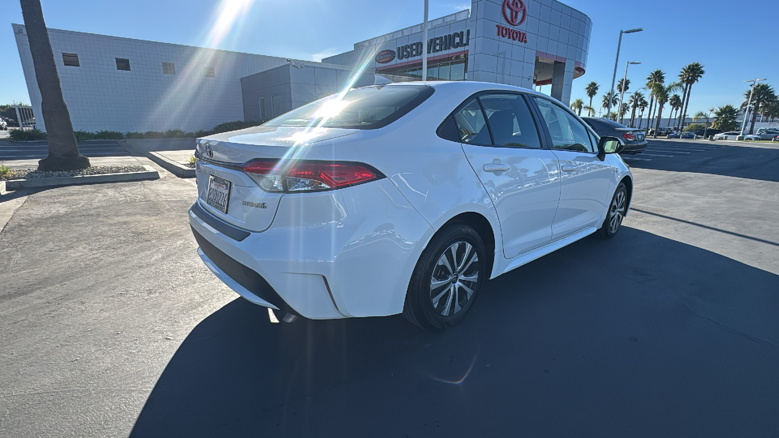 2021 Toyota Corolla Hybrid LE 3