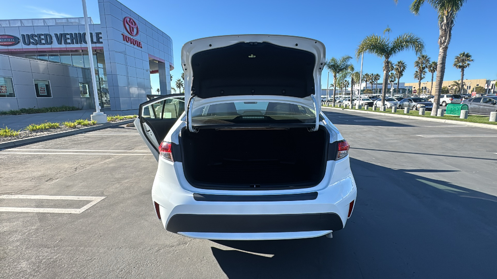 2021 Toyota Corolla Hybrid LE 10