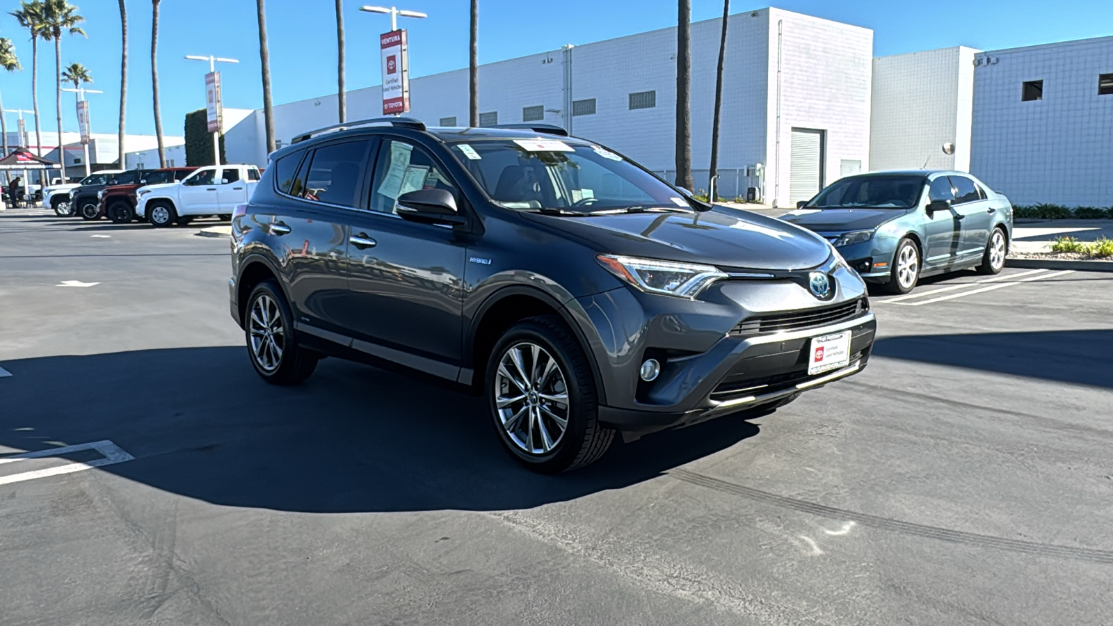 2018 Toyota RAV4 Hybrid Limited 1